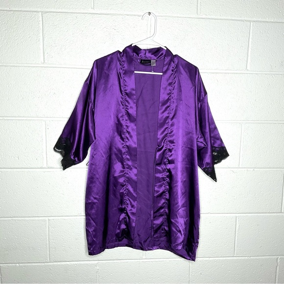 Frederick's of Hollywood Other - < Frederick’s Of Hollywood Purple With Black Lace Kimono >